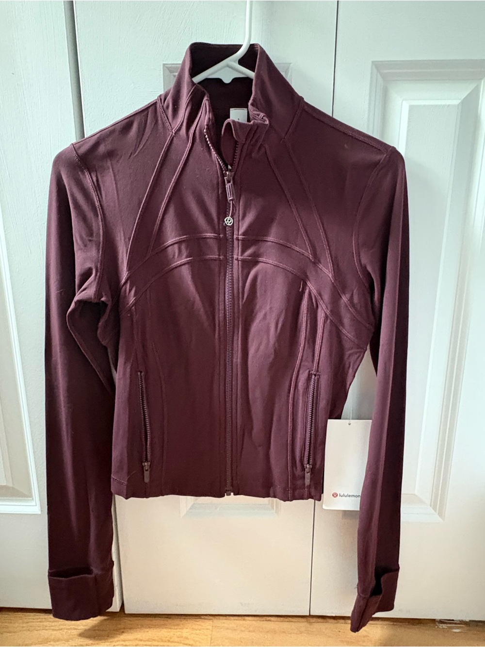 NWT Lululemon Cropped Define Jack Nulu